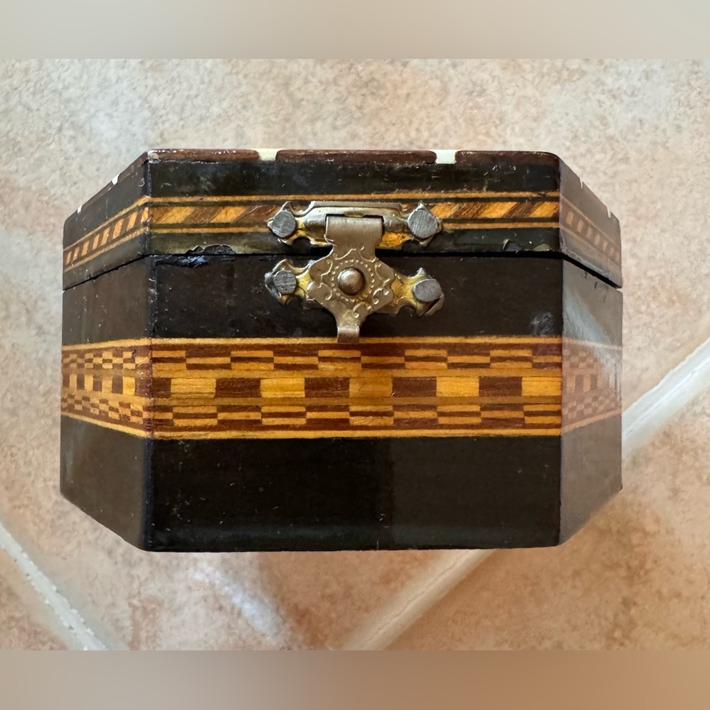 Inlay Marquetry Vintage Hexagonal Trinket Box✨ - Picture 5 of 12